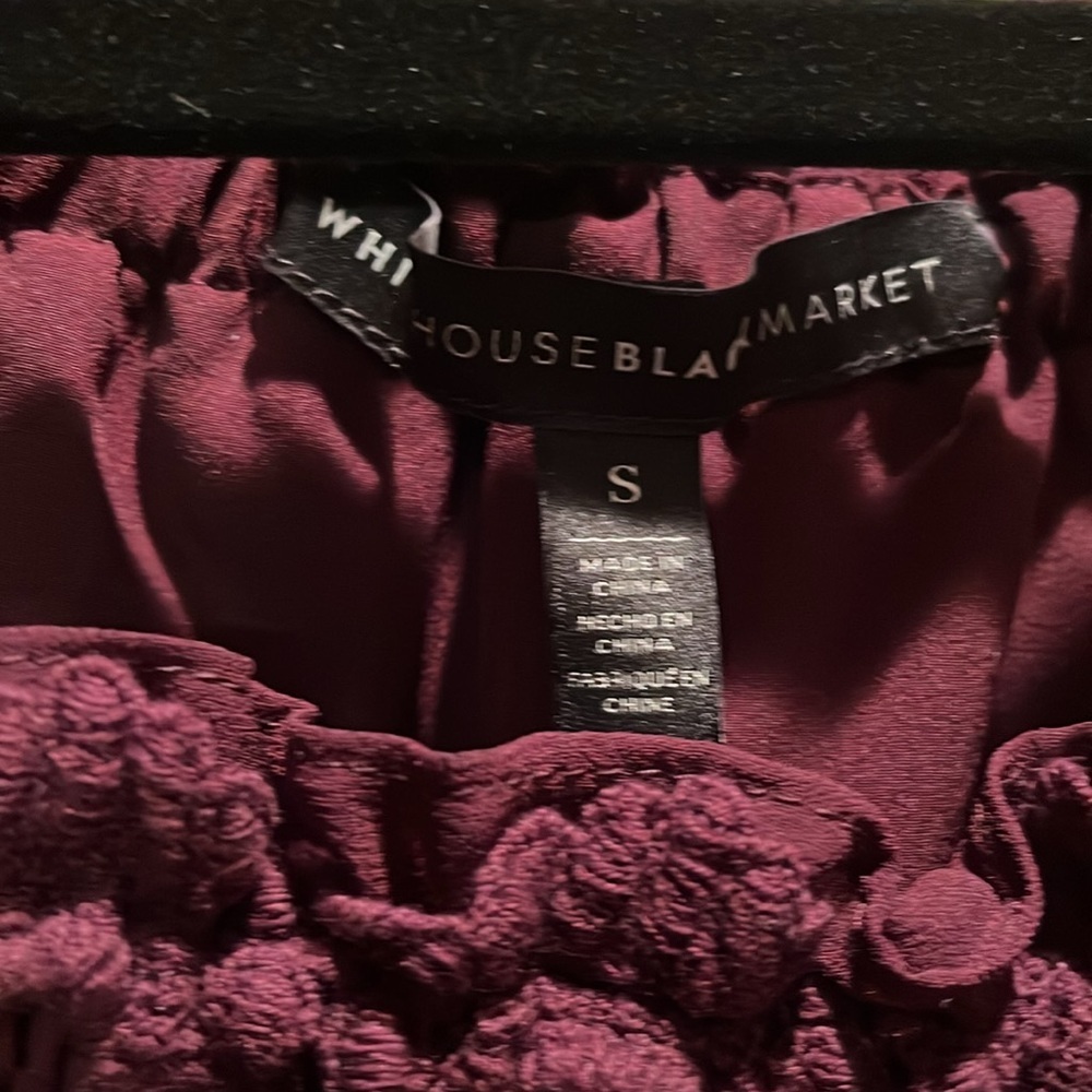 White House Black Market‎ wine maroon long sleeve ruffle top women’s size S - Picture 4 of 12